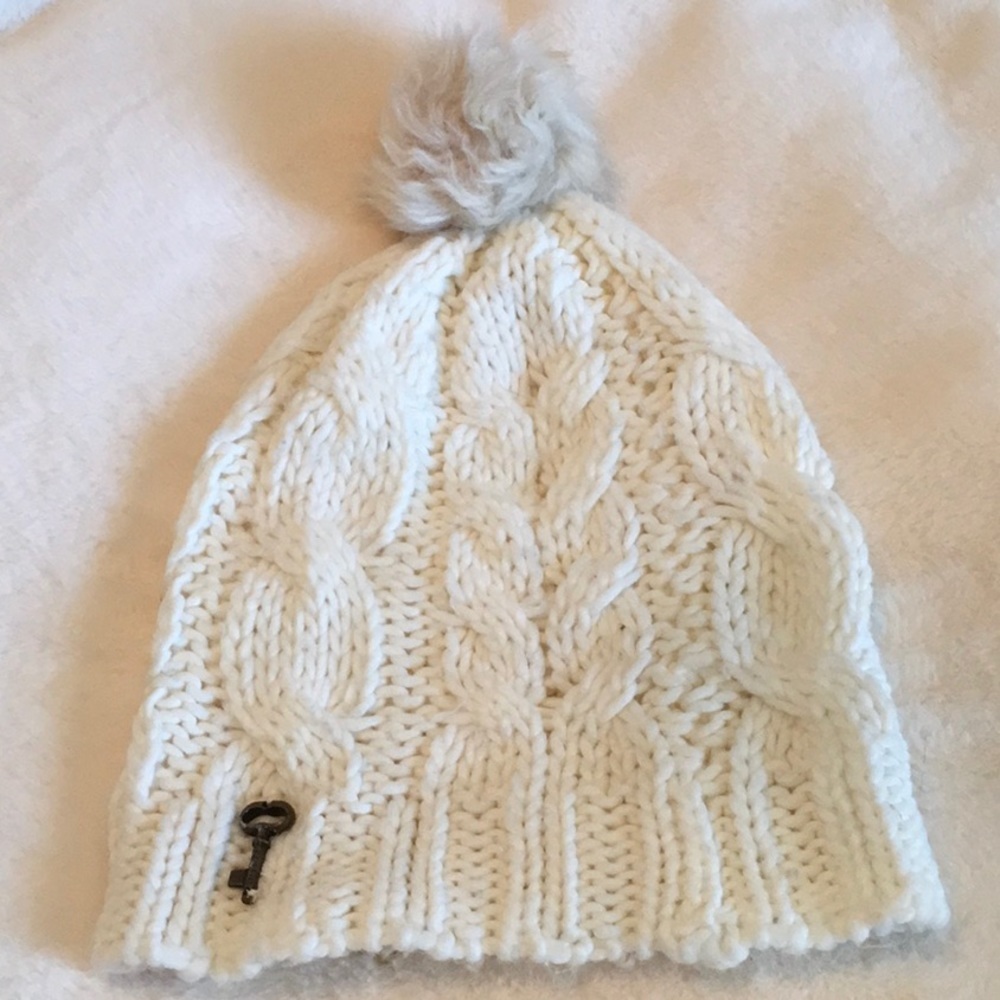 FOSSIL Knit Beanie 104